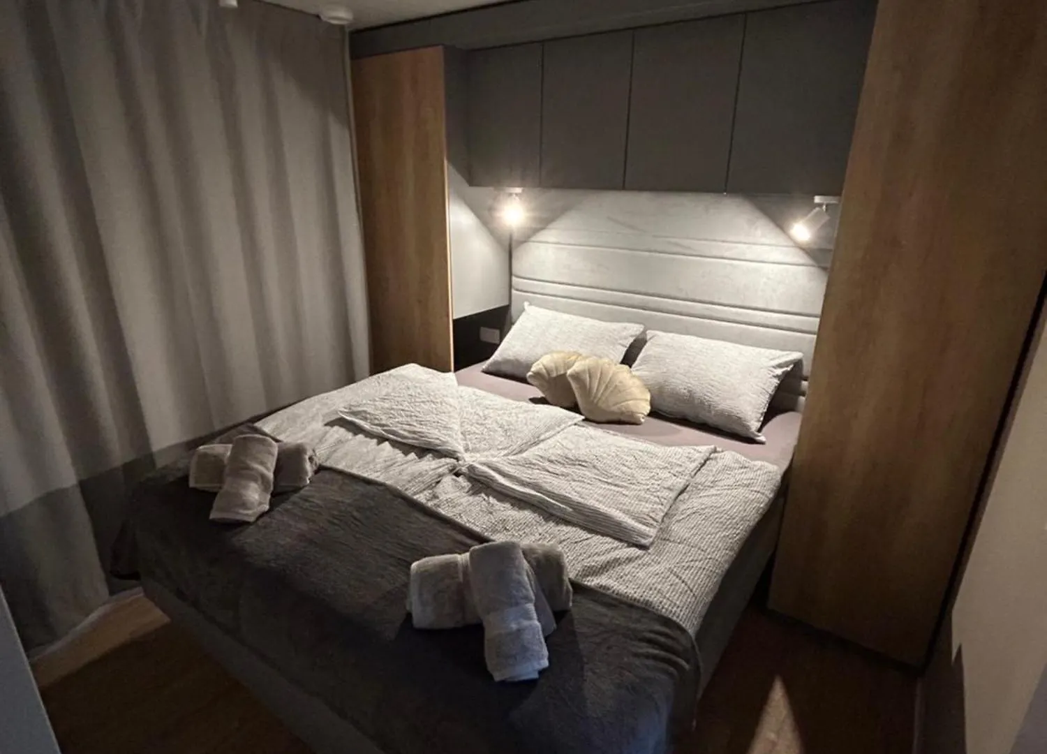 Mobile Home Tim Biograd Na Moru